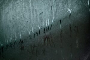 加湿器による結露がひどい原因とその対策は？